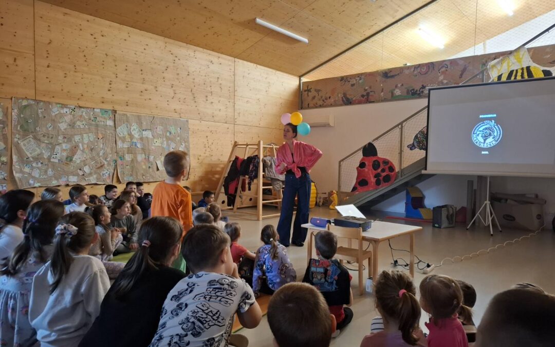 Film i predstava “Ružno pače”