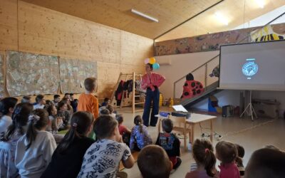 Film i predstava “Ružno pače”